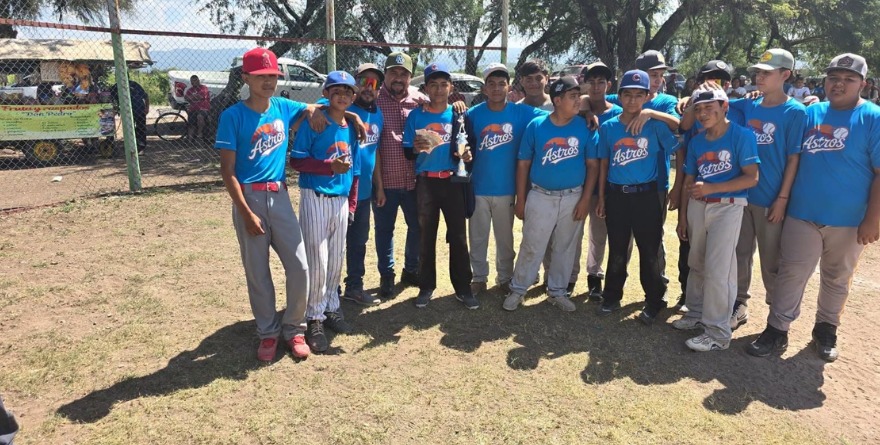 Astros, campeones de béisbol infantil