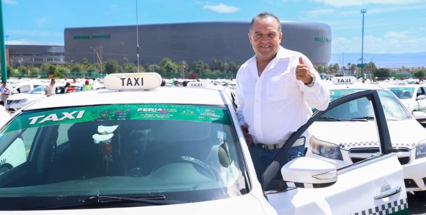 Acuerdan acciones con gremio taxista
