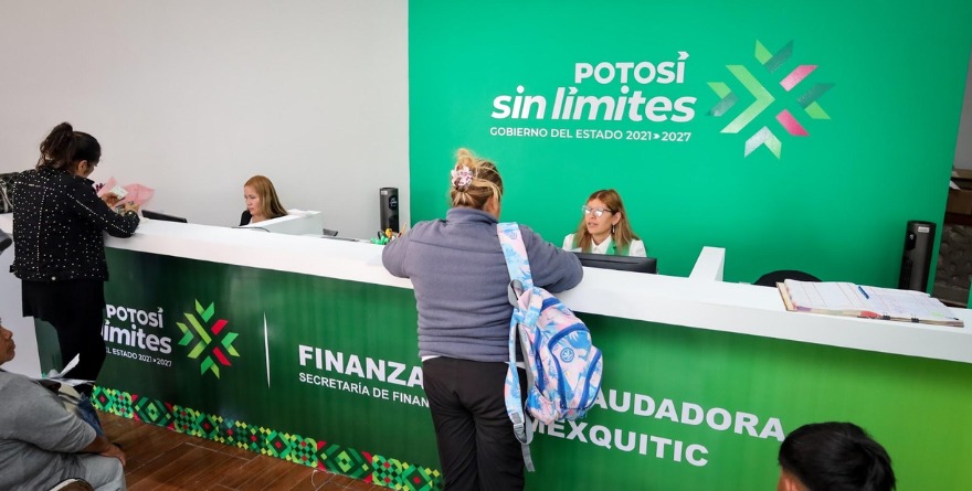 Continúa el servicio en oficinas fiscales