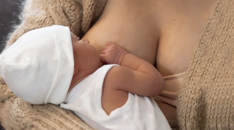 AYUDA LACTANCIA MATERNA A PREVENIR OBESIDAD