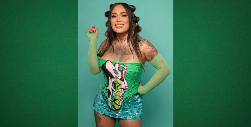 Pura muñeca Fenty Karina ¡Y soporten!