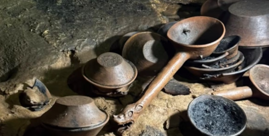 Hallan impresionante tesoro ancestral oculto en cueva de Chiapas