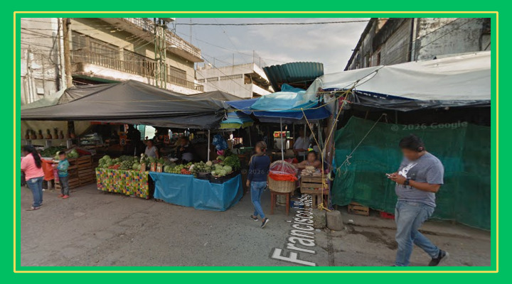 Pactan obra de drenaje sanitario en tianguis de Tamazunchale