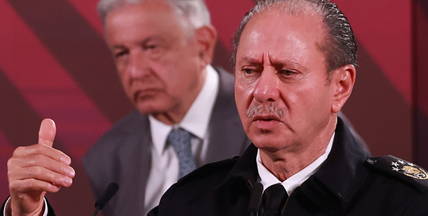 CITA JUEZA A EX SECRETARIO DE MARINA Y LA FGR ¡NO LO ENCUENTRA!