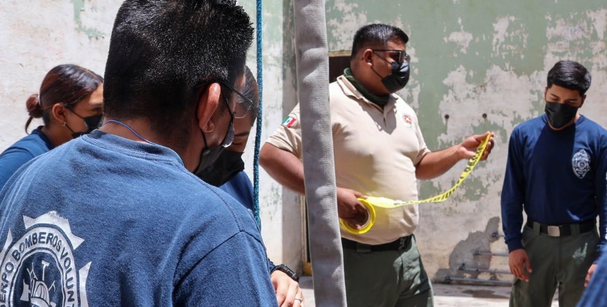Atrapado bajo un vehículo