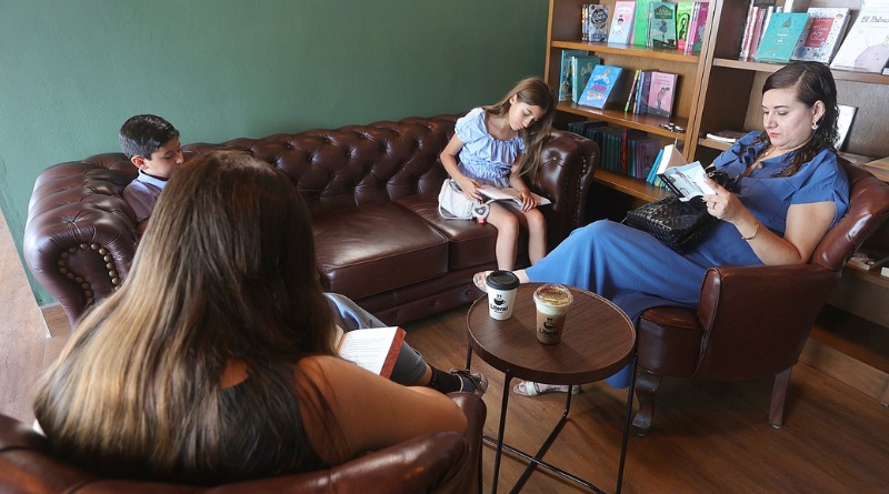 CAFECITO Y LIBROS: ¡MEZCLA PERFECTA!