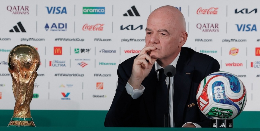 SUMAN FUERZAS PARA DERROCAR A INFANTINO