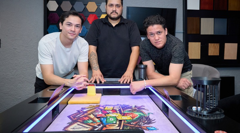 MENTES TAPATÍAS FABRICAN MESAS ARTESANALES PARA JUEGOS