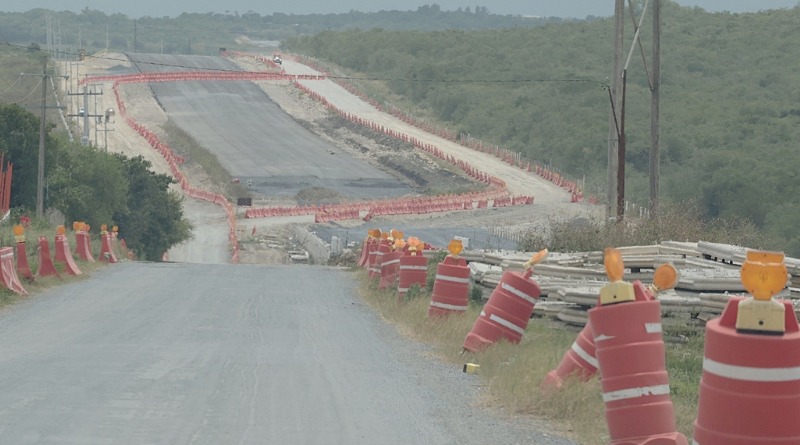 PEGA A OBRA PÚBLICA FALTA DE PRESUPUESTO