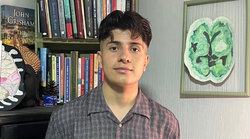 GANA TAPATÍO PREMIO DE POESÍA JOVEN VASO ROTO