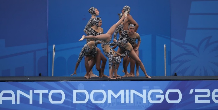 MÉXICO ARRASA CON 8 OROS EN NATACIÓN ARTÍSTICA