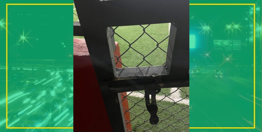 Destruyen acceso a cancha municipal