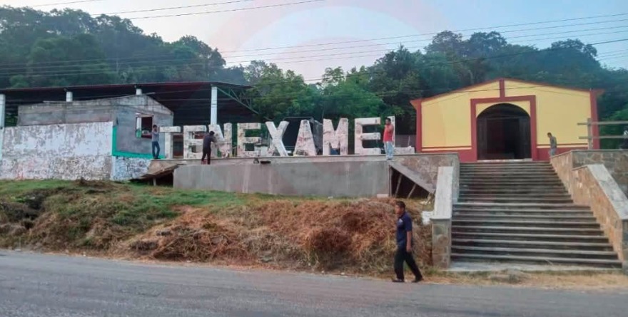 Estrenan letras monumentales en Tenexamel