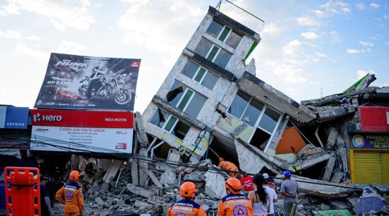 AUMENTAN A 265 LOS MUERTOS POR TERREMOTO EN COLOMBIA