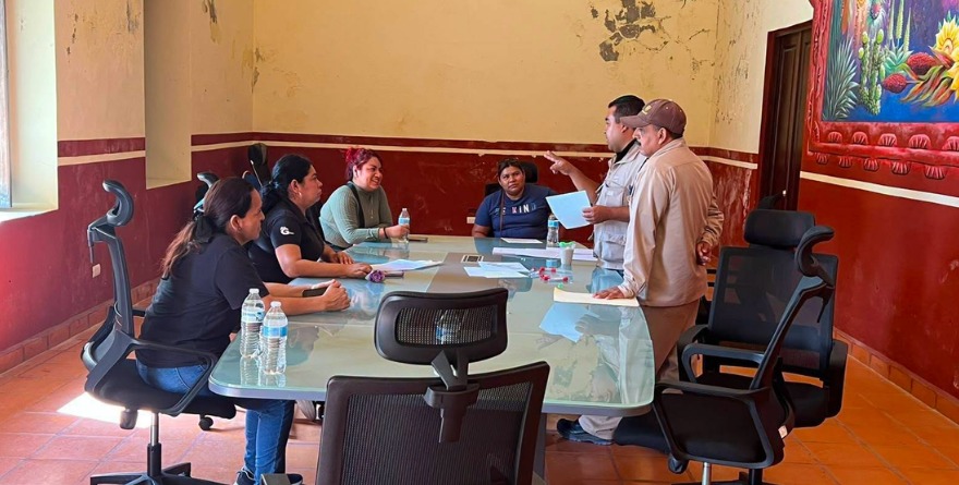 Instruyen personal en saneamiento básico