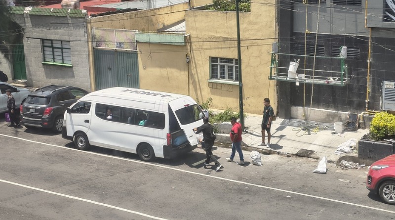 AGANDALLAN CALLES DOS BASES IRREGULARES EN LA CDMX