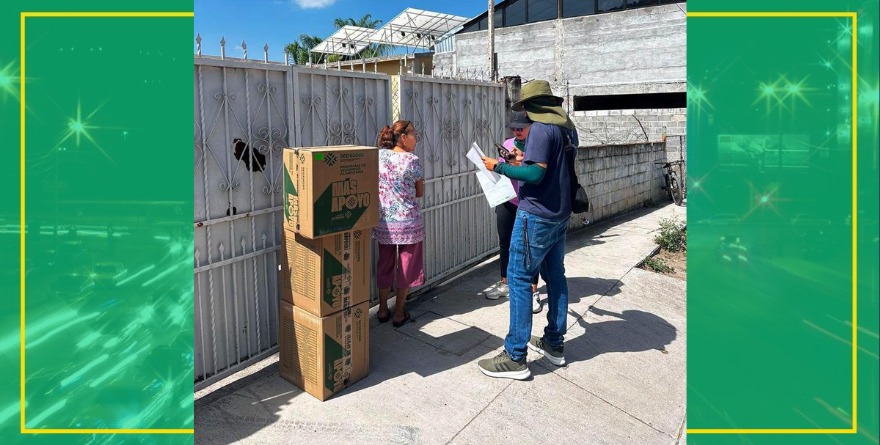Gallardo entrega apoyos en San Ciro
