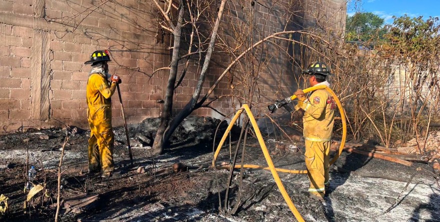 Incendio amenazó bodega en El Refugio