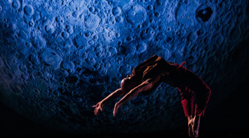 LLEVAN A DANZA REFLEXIÓN SOBRE EL PASO DEL TIEMPO