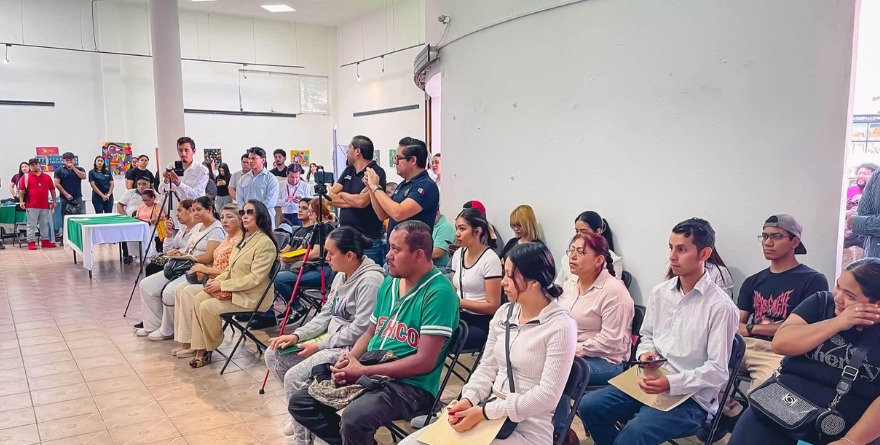 Ofrecen vacantes laborales a jóvenes
