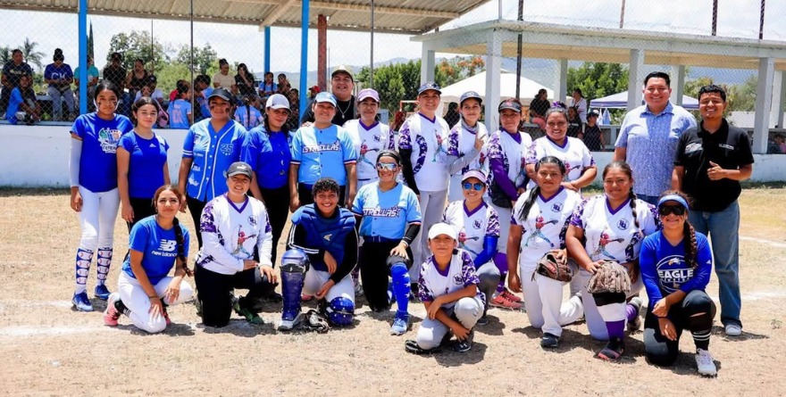 Rayón conquista el certamen de sóftbol