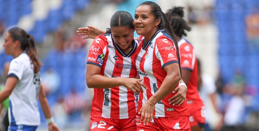 CÁTEDRA OFENSIVA EN EL CUAUHTÉMOC: SAN LUIS FEMENIL APLASTA A PUEBLA 5-2