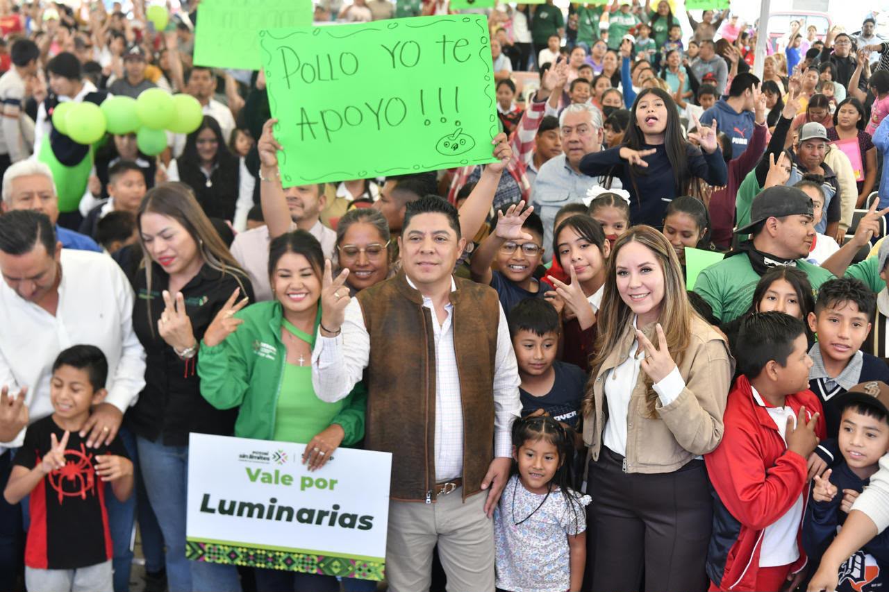 EL GOBERNADOR RICARDO GALLARDO LLEVA NUEVA UNIDAD DEPORTIVA, ALUMBRADO LED, APOYOS ESCOLARES Y GANADEROS A AHUALULCO