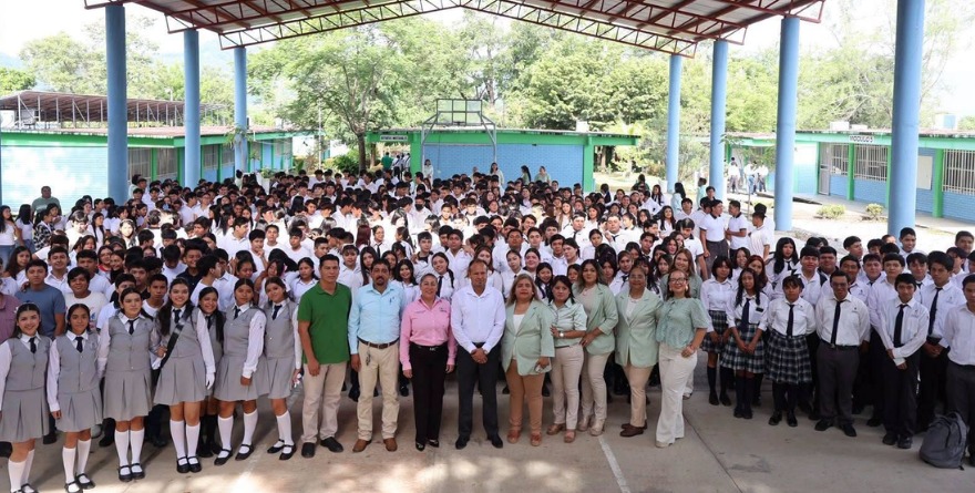 Inicia semestre en COBACH 33