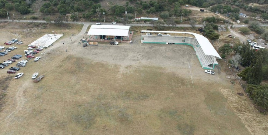 Incumple alcaldesa promesa de obra