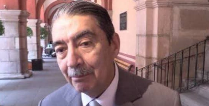 Rector se desmarca; rechaza salto político