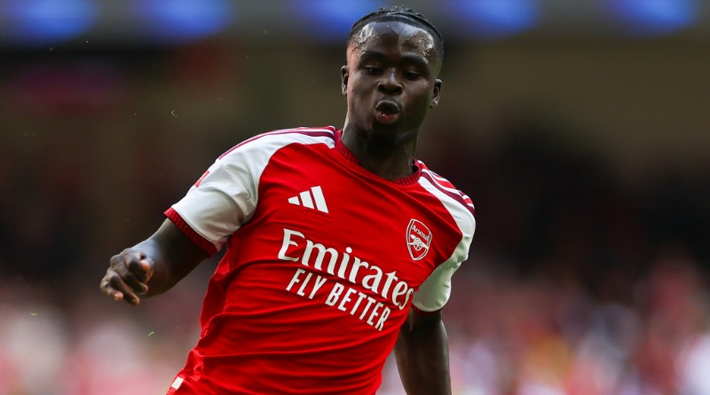 DA SAKA VICTORIA AL ARSENAL SOBRE ASTON VILLA