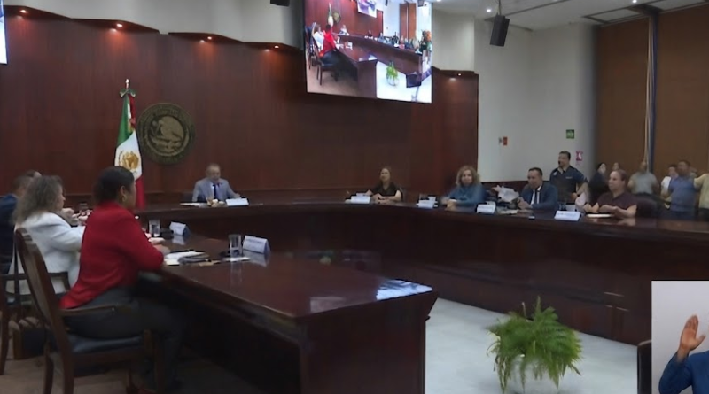ABORDAN EN CONGRESO DE SINALOA LICENCIA DE ROCHA