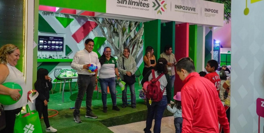 ¡Becas en la FENAPO! 