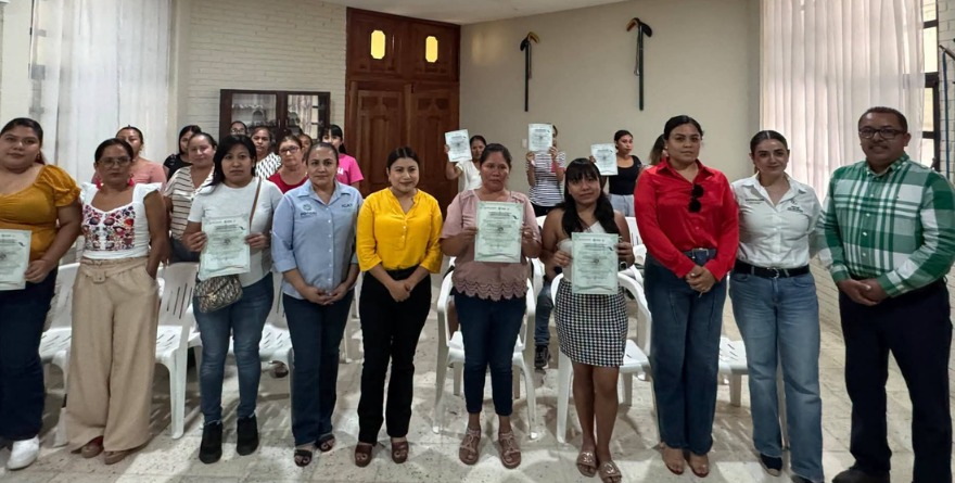 Entregan constancias de capacitación: ICAT
