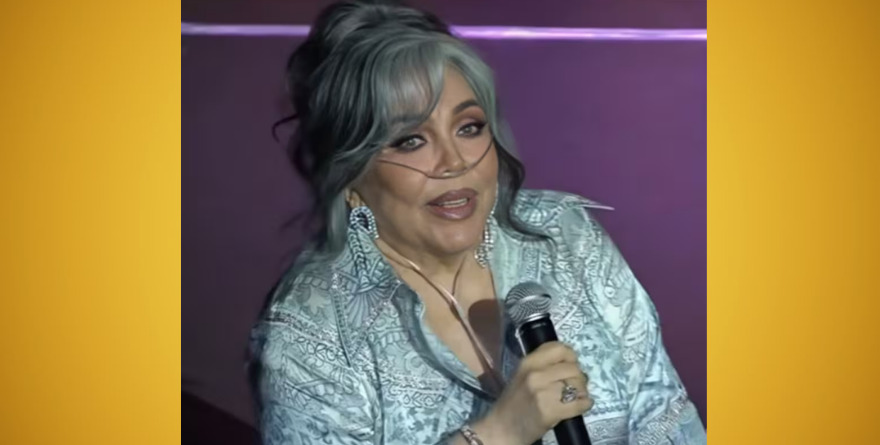 VERÓNICA CASTRO RESPIRA CON OXÍGENO