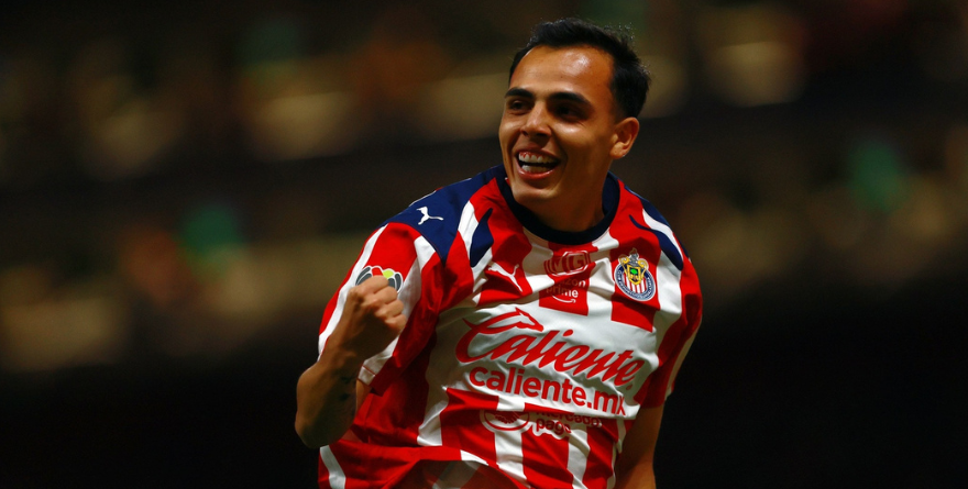 REFRESCAN AL REBAÑO ANTE SANTOS
