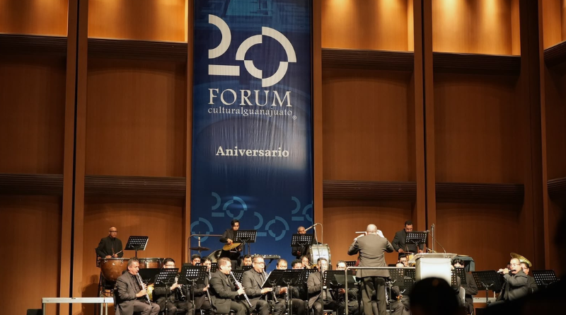 CONMEMORAN 20 AÑOS DEL FORUM CULTURAL GUANAJUATO.