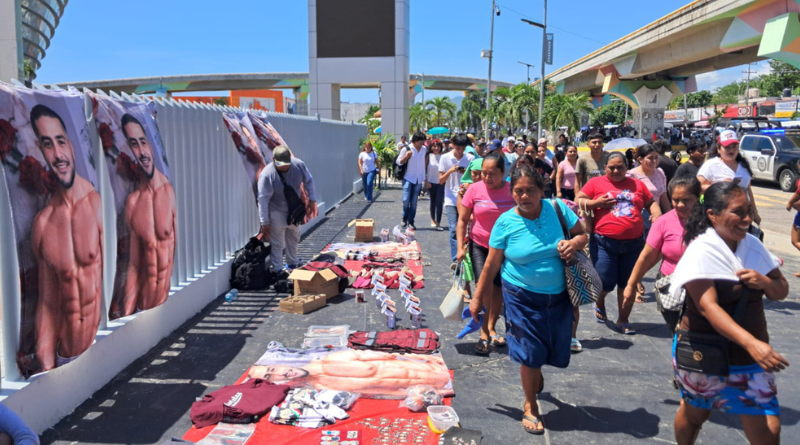 LLEGA A ACAPULCO, HARFUCH… EN TOALLAS