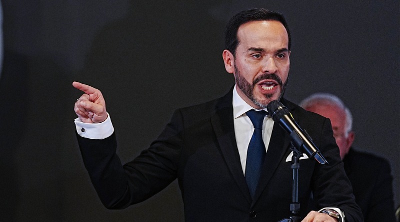 PONE DE LA ESPRIELLA FIN A LAS MESAS DE DIÁLOGO DE PETRO
