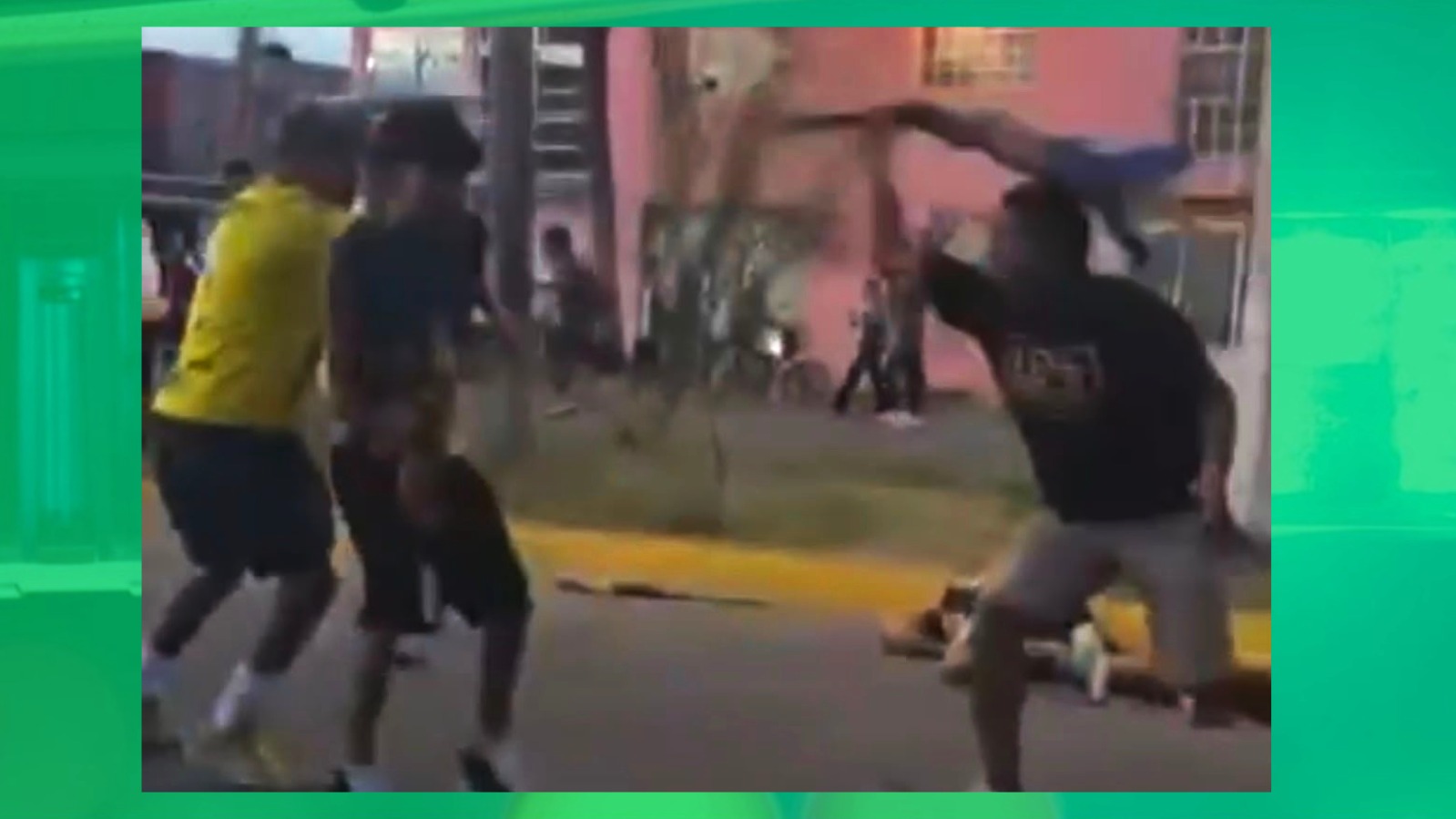 AFICIÓN POTOSINA ARMA BRONCA