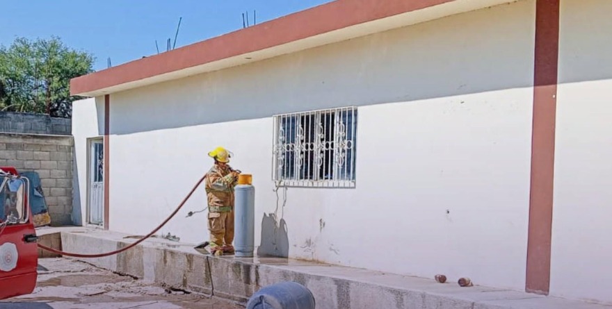 Controlan fuga de gas