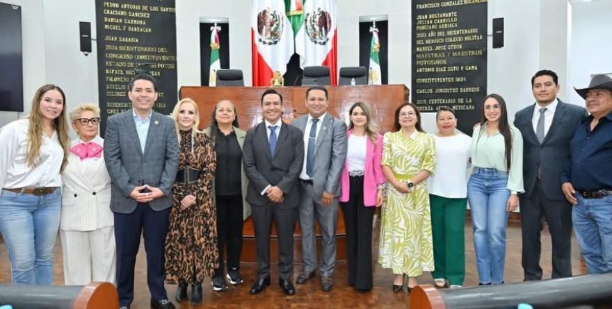 Acuerdan diálogo y gobernabilidad