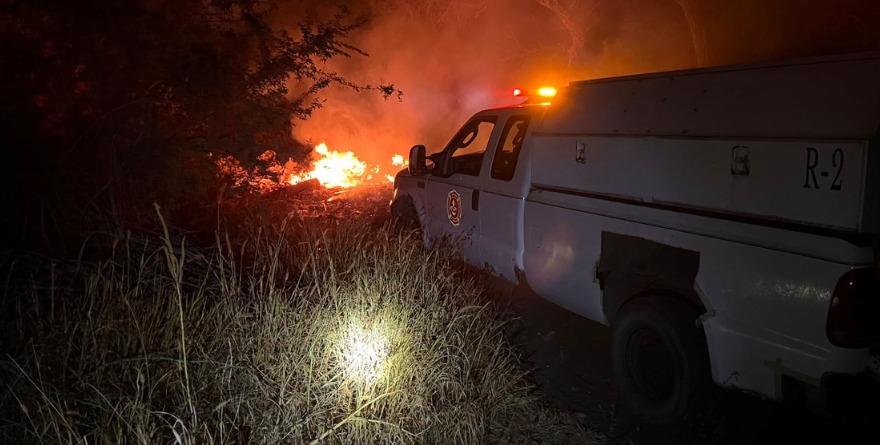 Atienden incendio pastizal en Llanitos