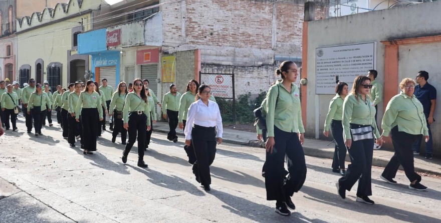 Desfile de Independencia en Rioverde