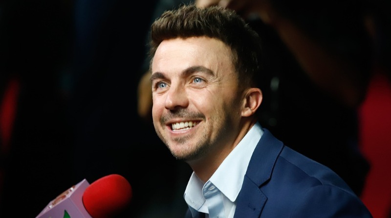CONFIESA FRANKIE MUNIZ QUE SU VIDA SE DESMORONÓ EN 6 SEMANAS