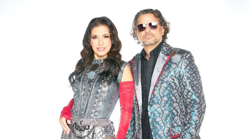 UNA PAREJA… DE ESCENARIO