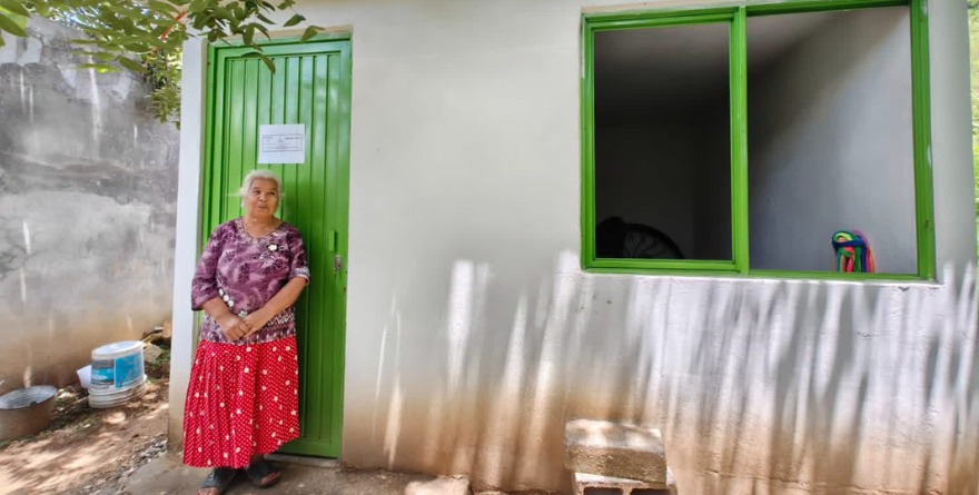 Cumple Gallardo a familias potosinas