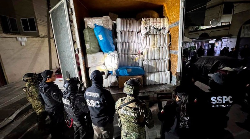 ASEGURAN 13 TONELADAS DE CIGARROS ILEGALES EN CDMX