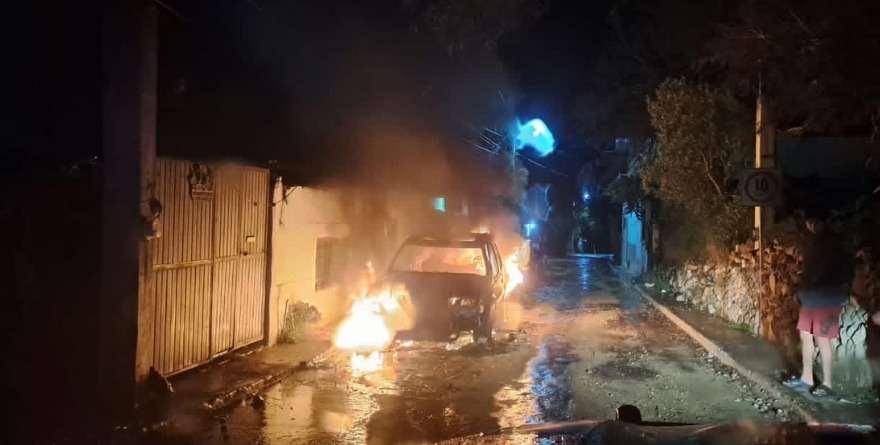 Atención de incendio vehicular
