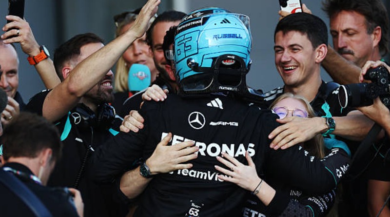 DOMINA RUSSELL DE PRINCIPIO A FIN CARRERA EN AZERBAIYÁN